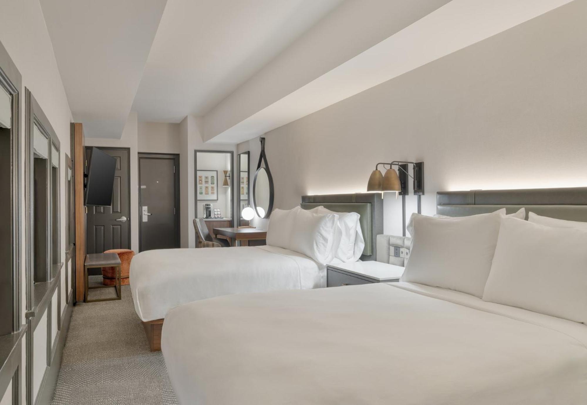 Crowne Plaza Indianapolis-Dwtn-Union Stn By Ihg Hotel Exterior photo