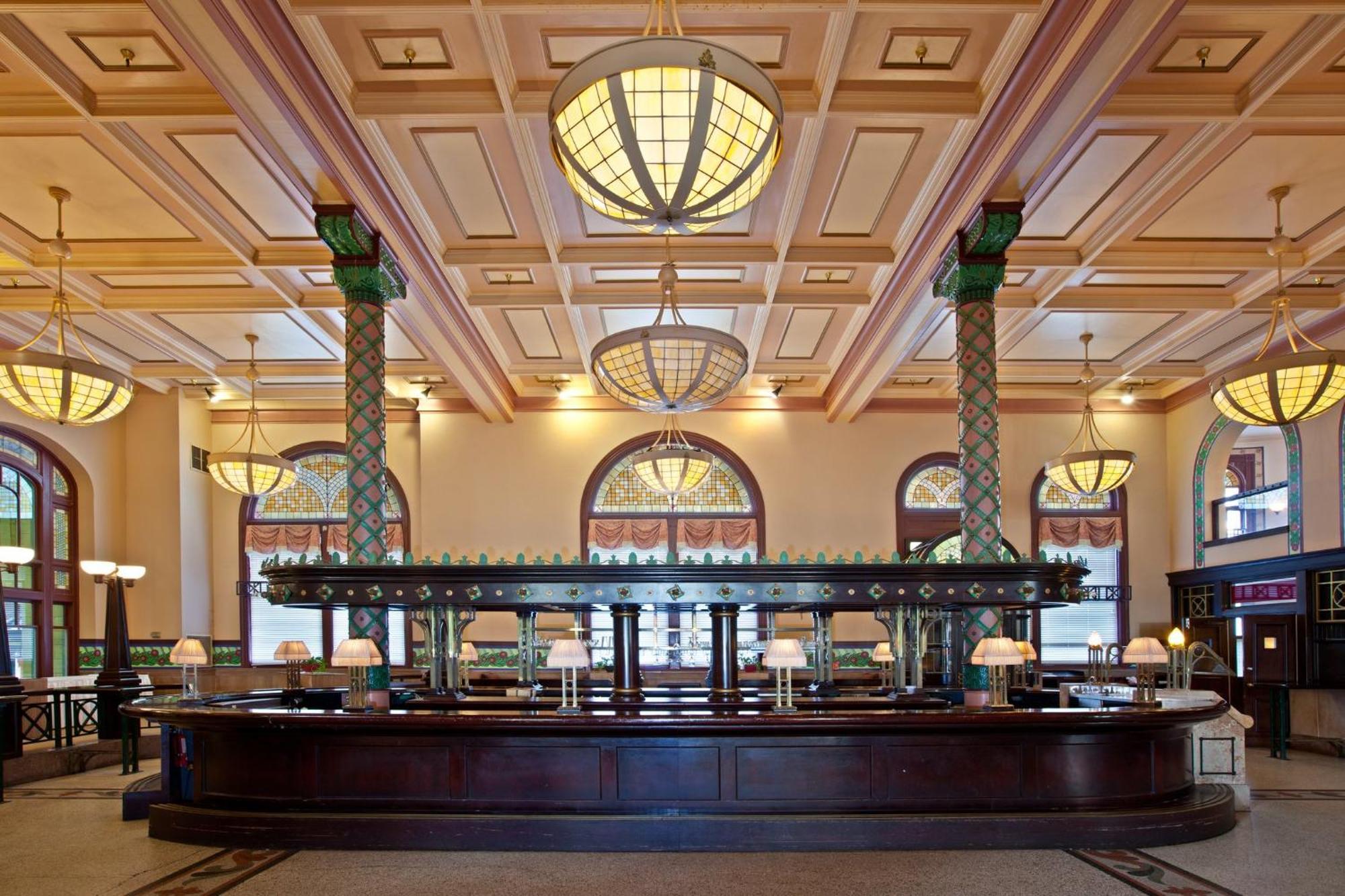 Crowne Plaza Indianapolis-Dwtn-Union Stn By Ihg Hotel Exterior photo